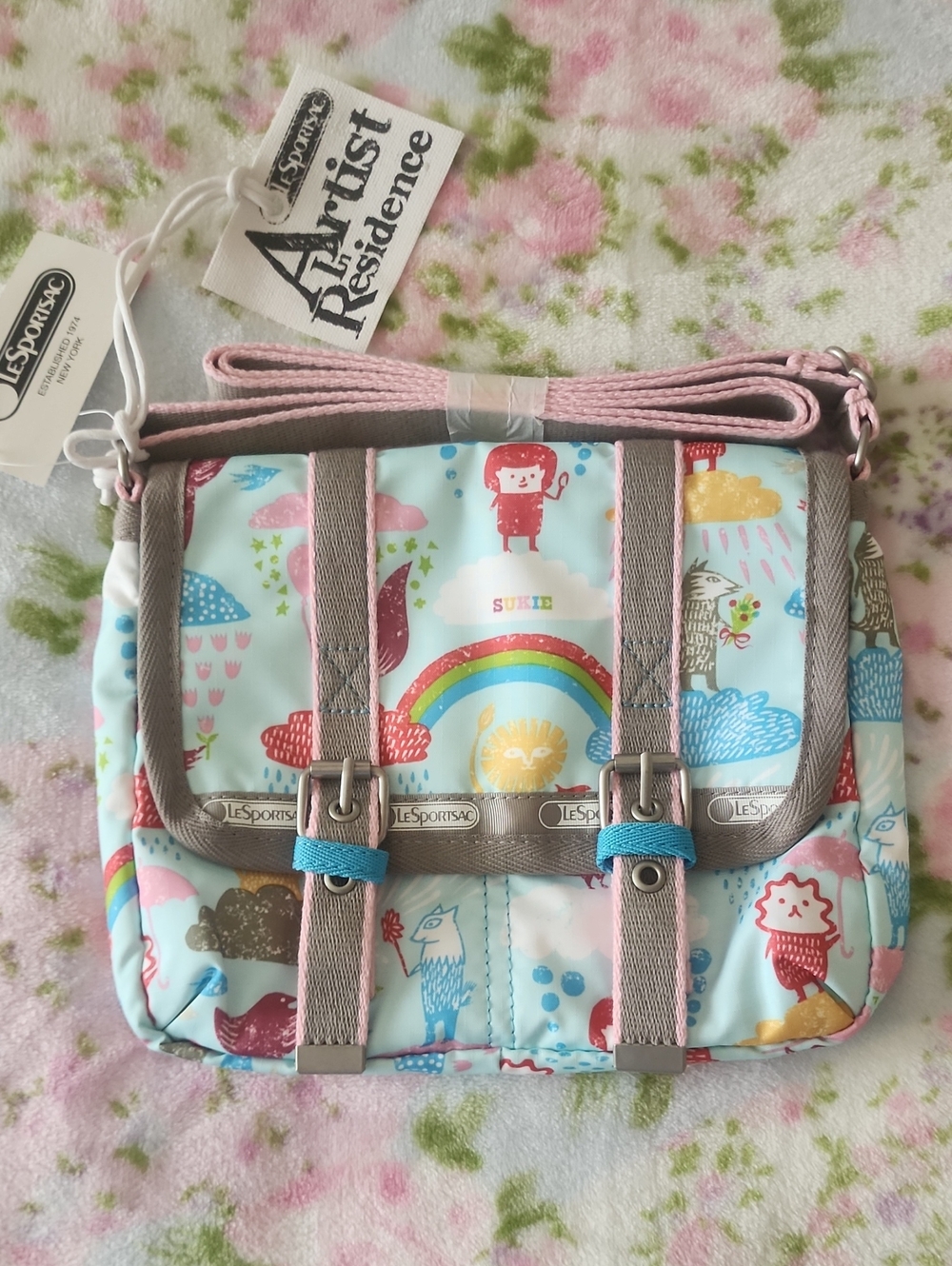 NWT LeSportsac 🌈 Artist Pastel Light Blue Pink Rainbow & Cloud Crossbody Bag